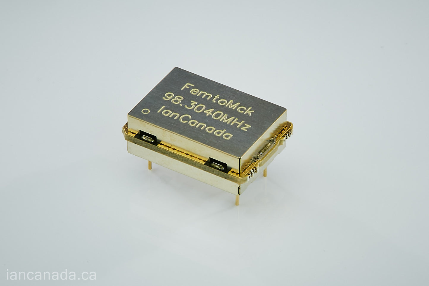 FemtoMck Ultra-Low Jitter Audio Clock