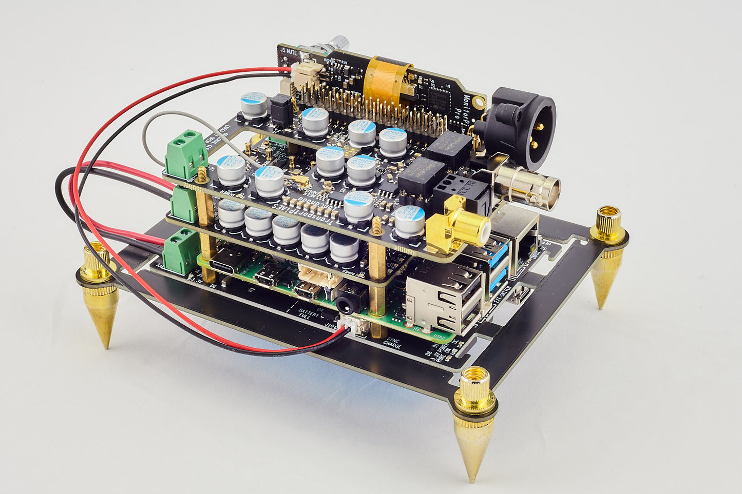 Flagship compact size FIFO Re-clock Streamer KITs with Ultracapacitor\Battery hybrid PSUs