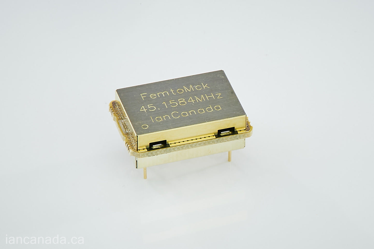 FemtoMck Ultra-Low Jitter Audio Clock