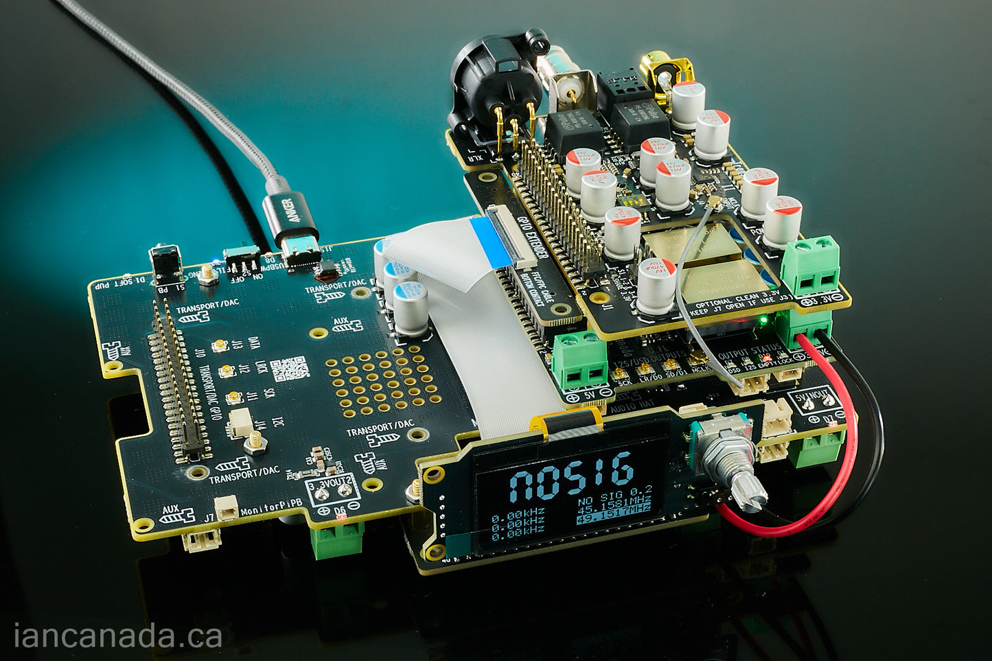 StationPiCM5 Six-In-One Multifunction CM5 Audio Base Adapter