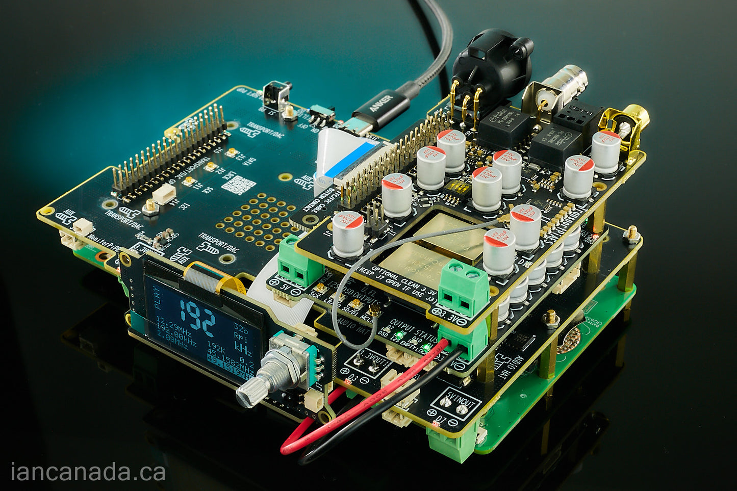 StationPiCM5 Six-In-One Multifunction CM5 Audio Base Adapter